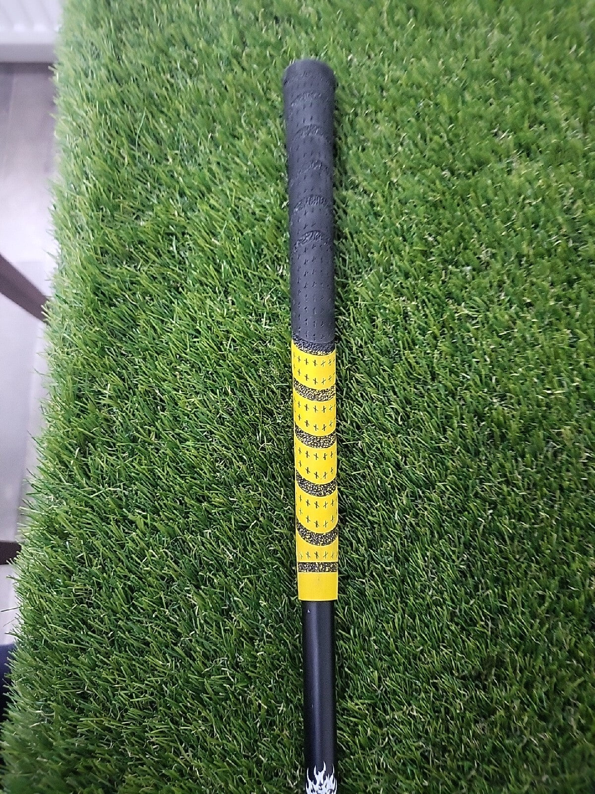 Lynx 6 Iron Aldilla NV Light Graphite Shaft