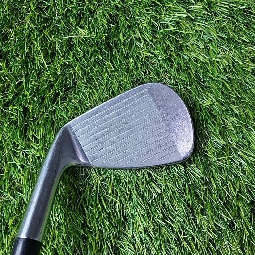 Titleist 718 MB 9 Iron Standard Length Project X 6.0 Stiff Flex Shaft