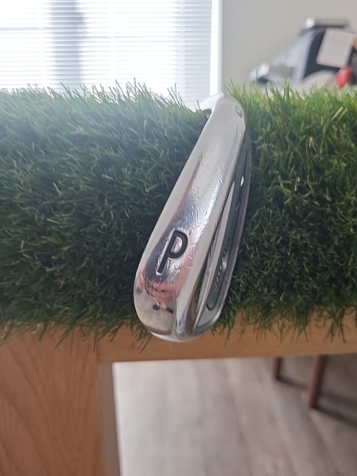 Titleist 718 AP2 Pitching Wedge +2 Inches AMT Black Stiff Flex 