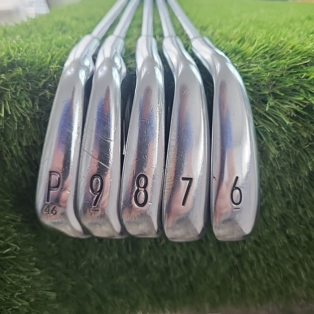 Titlelst T200 / T100 Combo Iron Set 6-PW AMT X100 Extra Stiff Flex Shafts