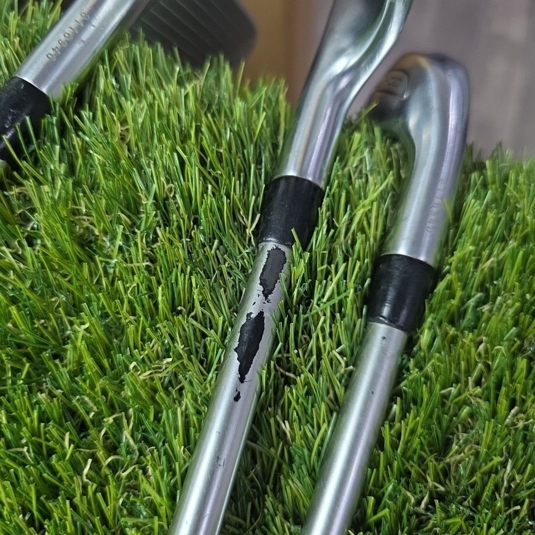Titleist T400 Iron Set 6-PW Fubuki 55 Regular Flex Graphite Shafts