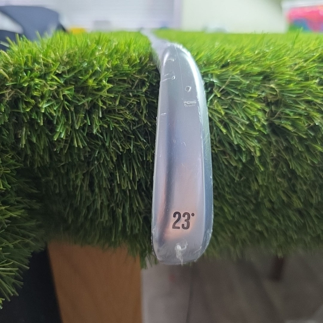 Callaway UT 24 Utility Iron 23 Degree Dynamic Gold R300 Regular Flex *BRAND NEW*
