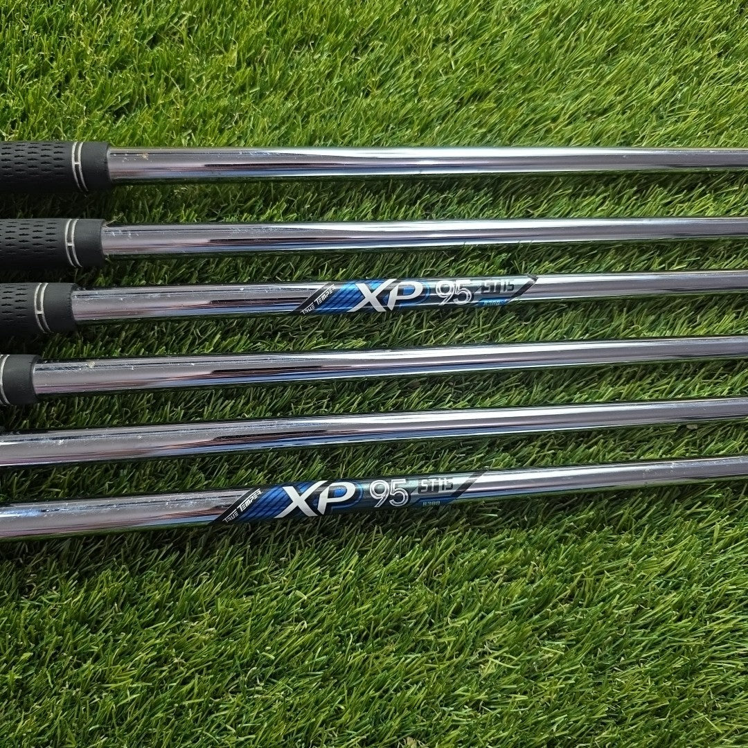 Callaway Rogue X Iron Set 5-PW XP95 Regular Flex Shafts *LEFT HANDED*