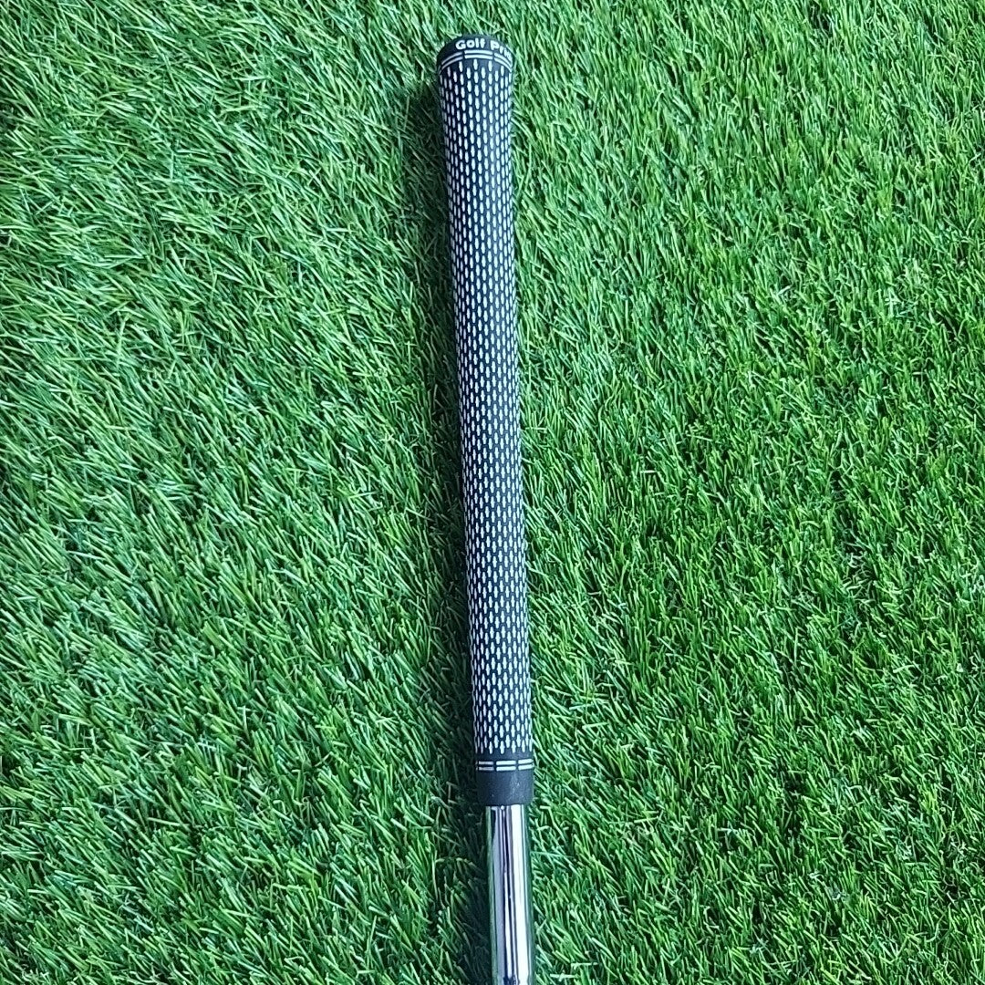 Titleist T300 Gap Wedge 48 Degree AMT Red Regular Flex Shaft
