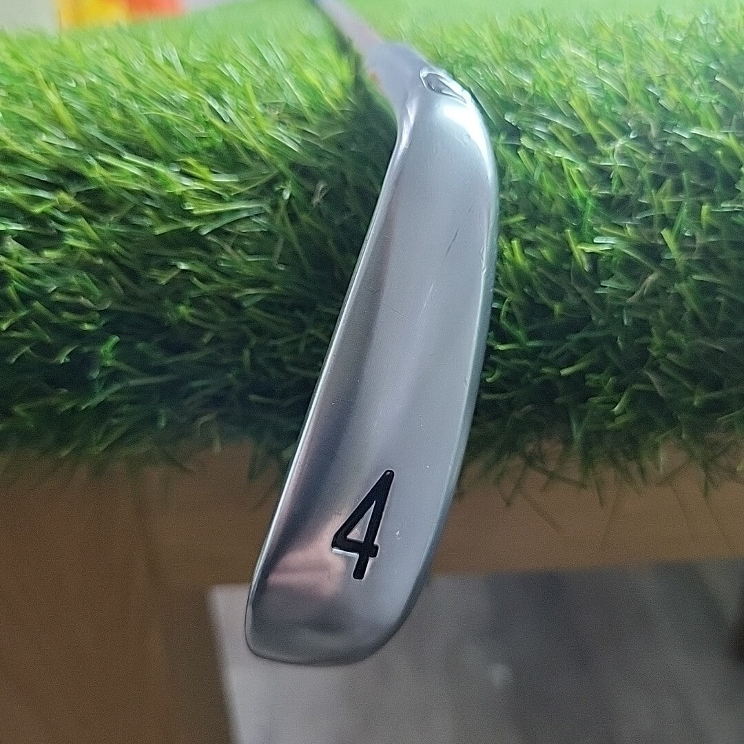 Titleist U500 4 Iron Tour AD DI-105 Stiff Flex Shaft