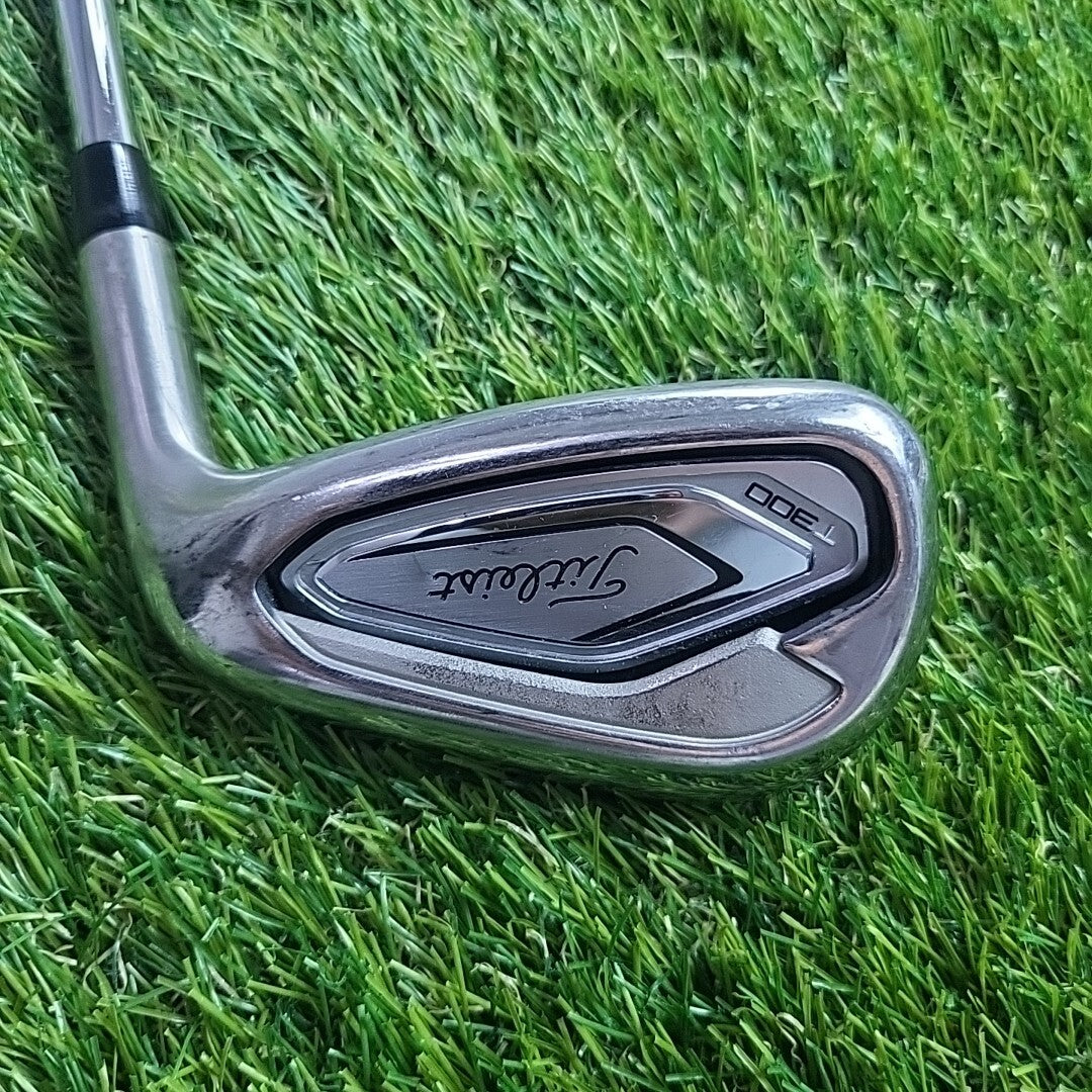 Titleist T300 Gap Wedge 48 Degree AMT Red Regular Flex Shaft
