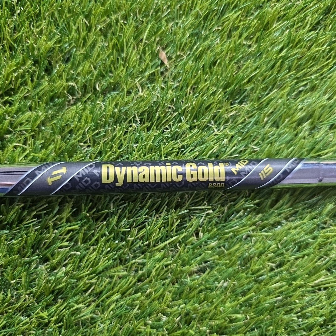 Callaway UT 24 Utility Iron 23 Degree Dynamic Gold R300 Regular Flex *BRAND NEW*