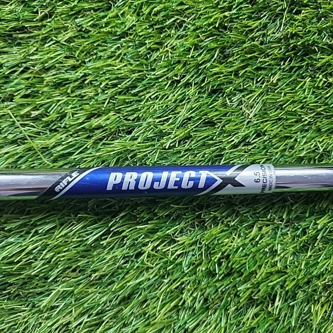 Taylormade P750 #4 Iron / 23 Degree / X-Flex Project X Steel Shaft