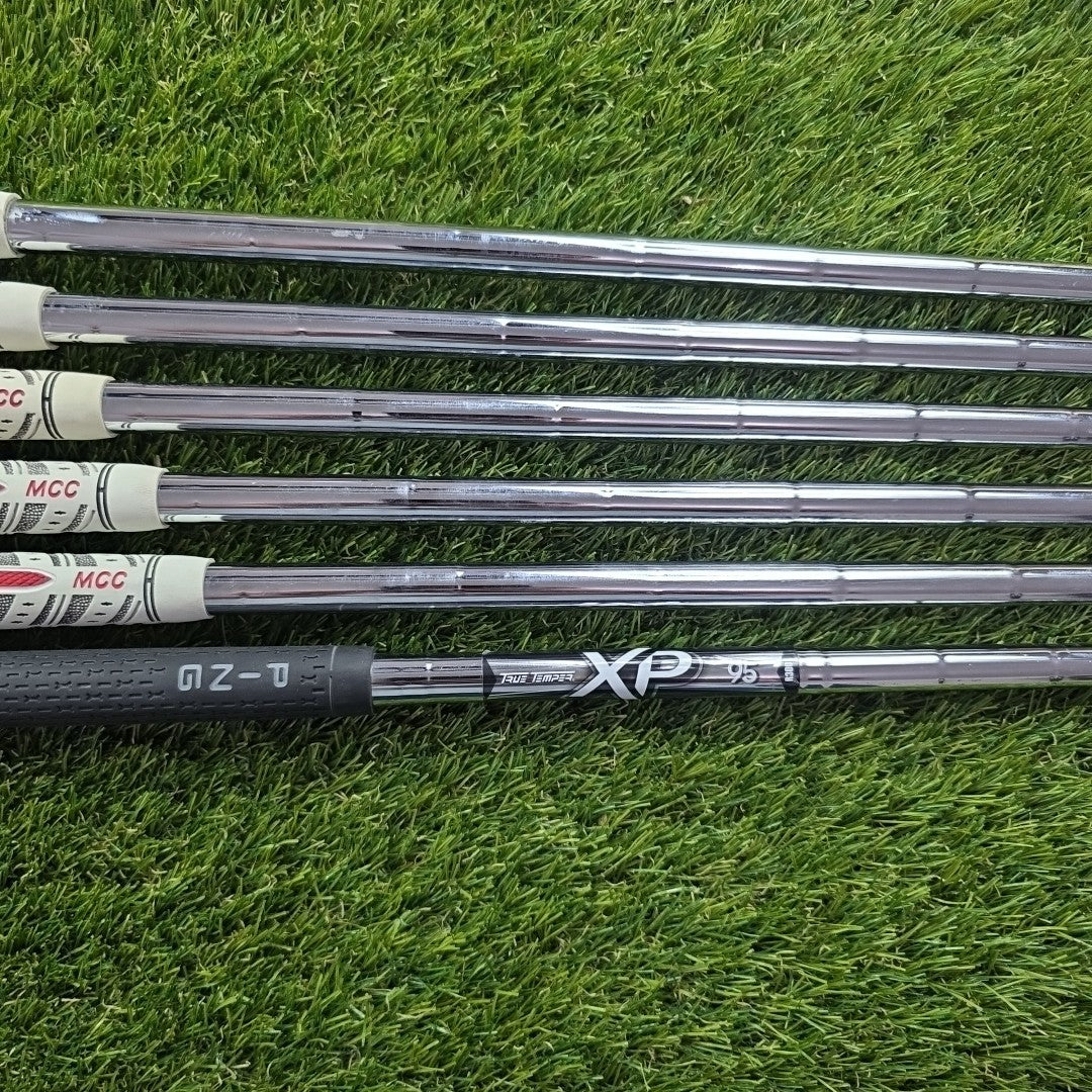 Ping Blueprint Iron Set 5-PW Green Dot Dynamic Gold 120 Stiff Flex Shafts