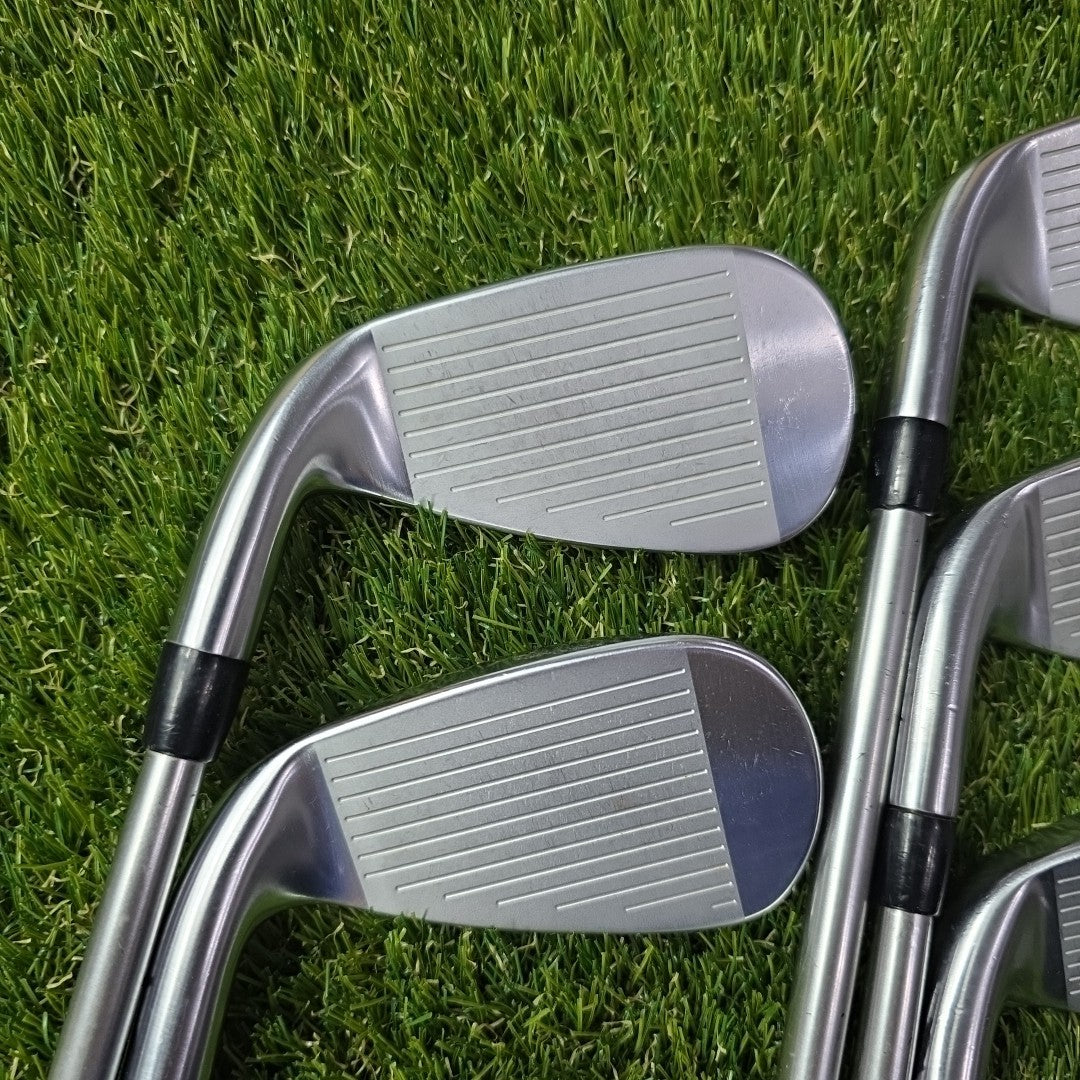 Titleist T400 Iron Set 6-PW Fubuki 55 Regular Flex Graphite Shafts