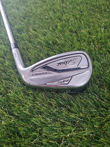 Titleist 718 AP2 Pitching Wedge +2 Inches AMT Black Stiff Flex 