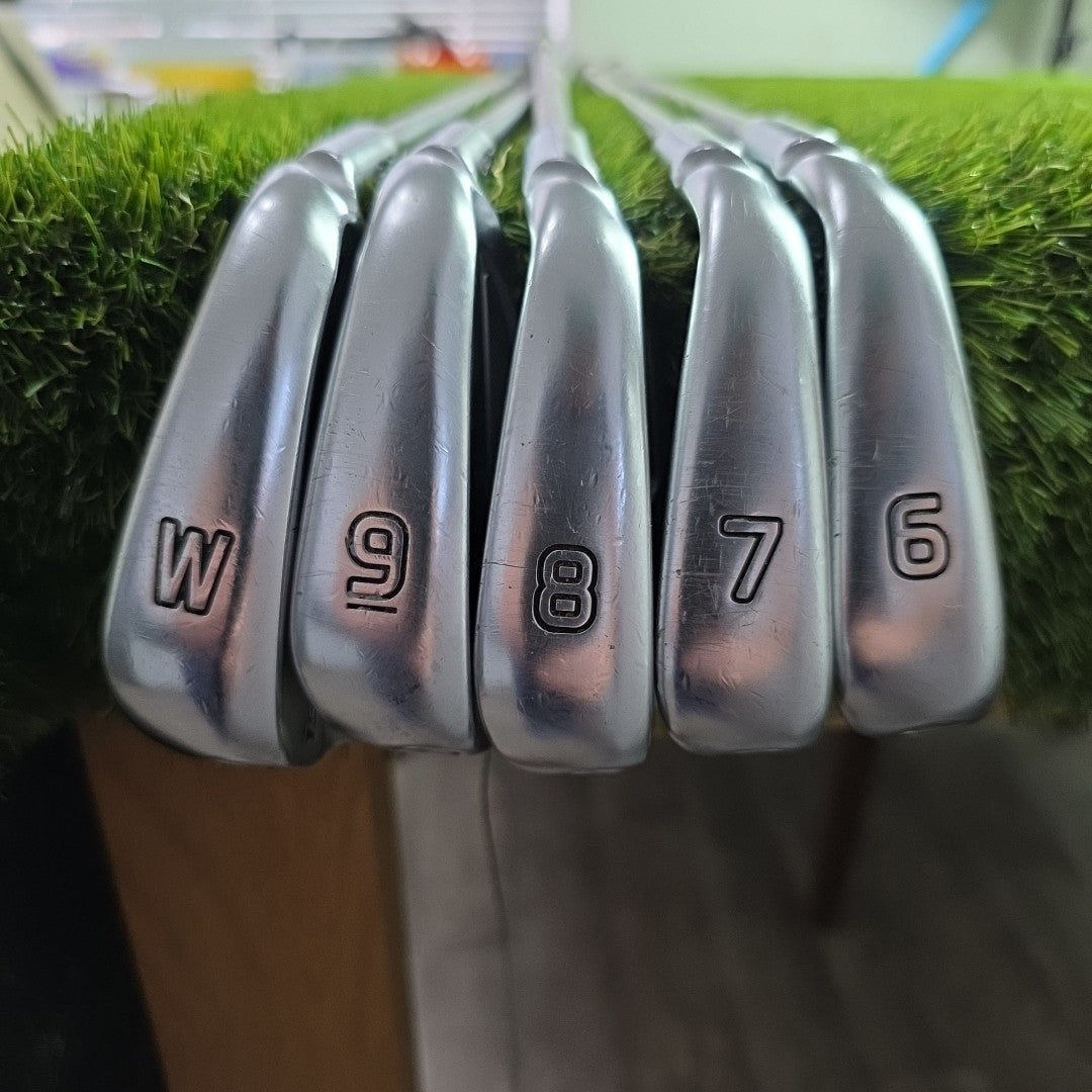 Ping i525 Iron Set 5-PW Orange Dot  -1/2 Inch Alta CB Soft Regular Graphite 