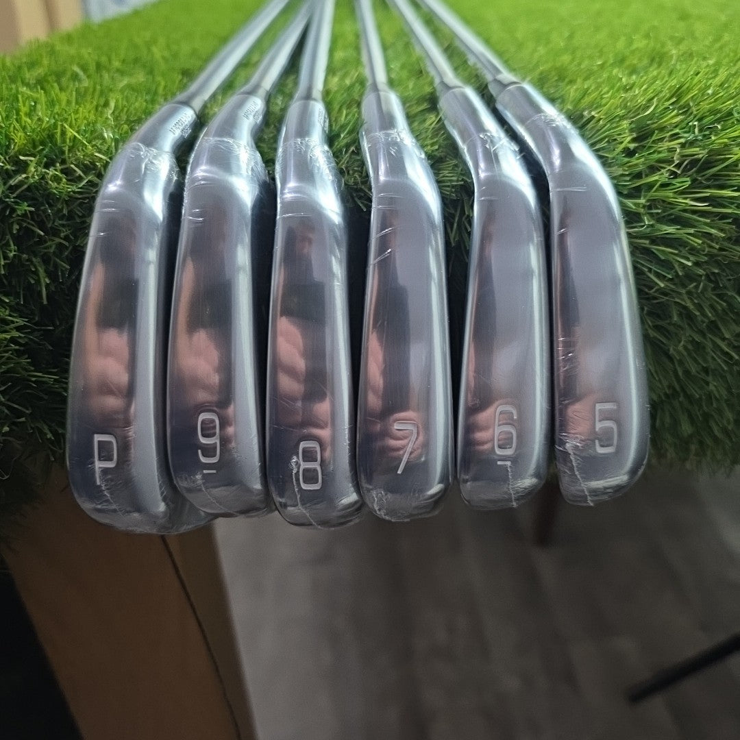 Mizuno Pro 245 Iron Set 5-PW Dynamic Gold 105 Regular Flex Shaft *BRAND NEW*