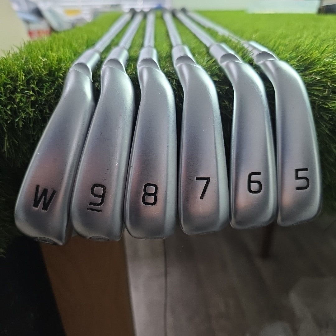 Ping G440 Iron Set 5-PW Orange Dot Dynamic Gold 120 Stiff Flex Shafts *VGC*