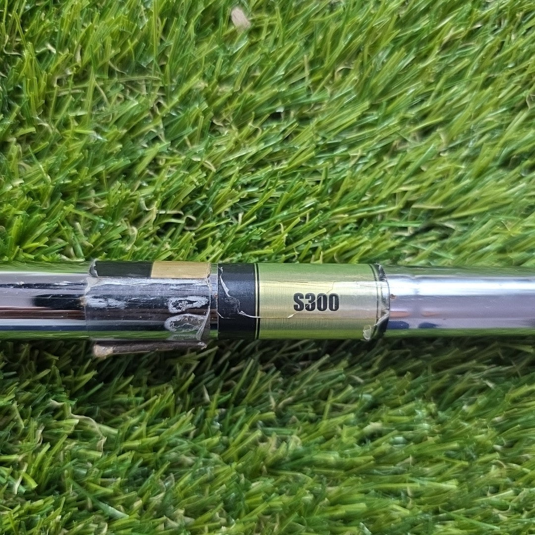 Titlest 712 CB Forged 4 Iron Dynamic Gold Stiff Flex Shaft