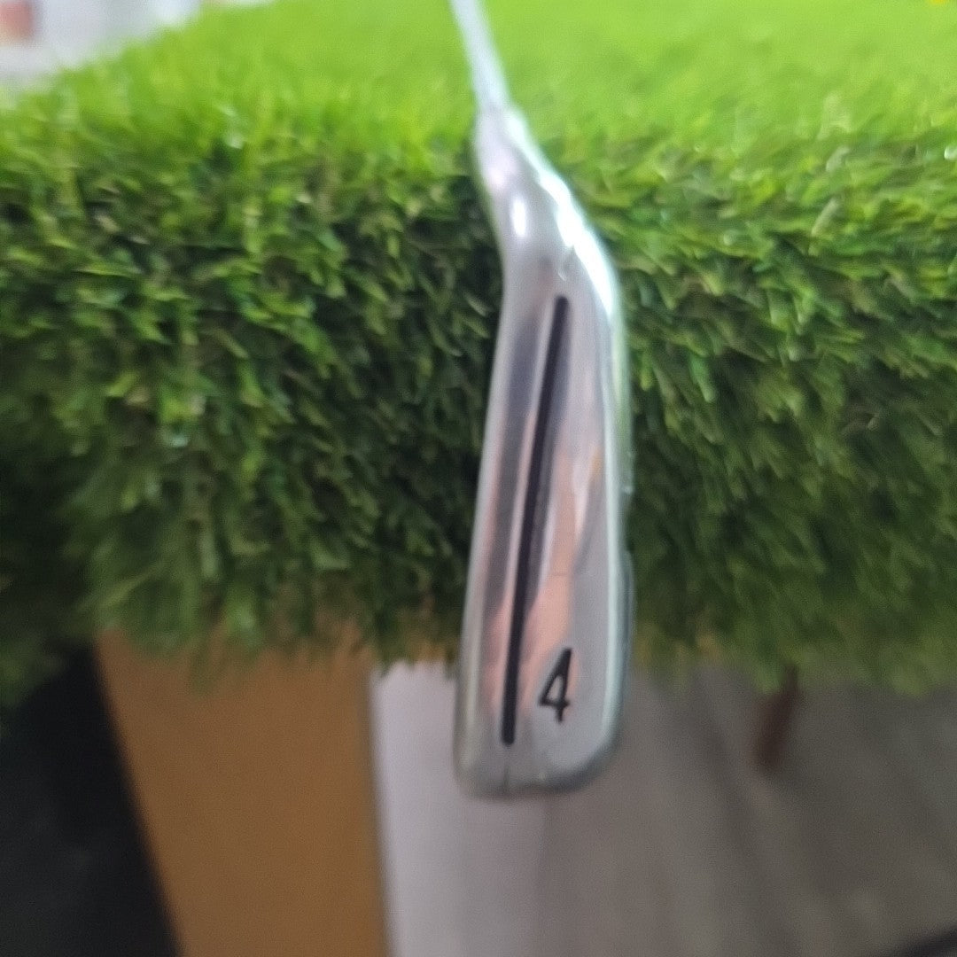 Taylormade M4 4 Iron 2021 Model KBS Max 85 Regular Flex Shaft
