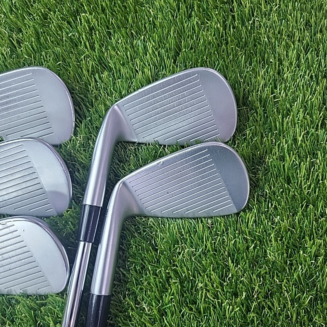 Mizuno JPX 923 Tour Iron Set 6-PW Project X 6.5 Extra Stiff Shafts