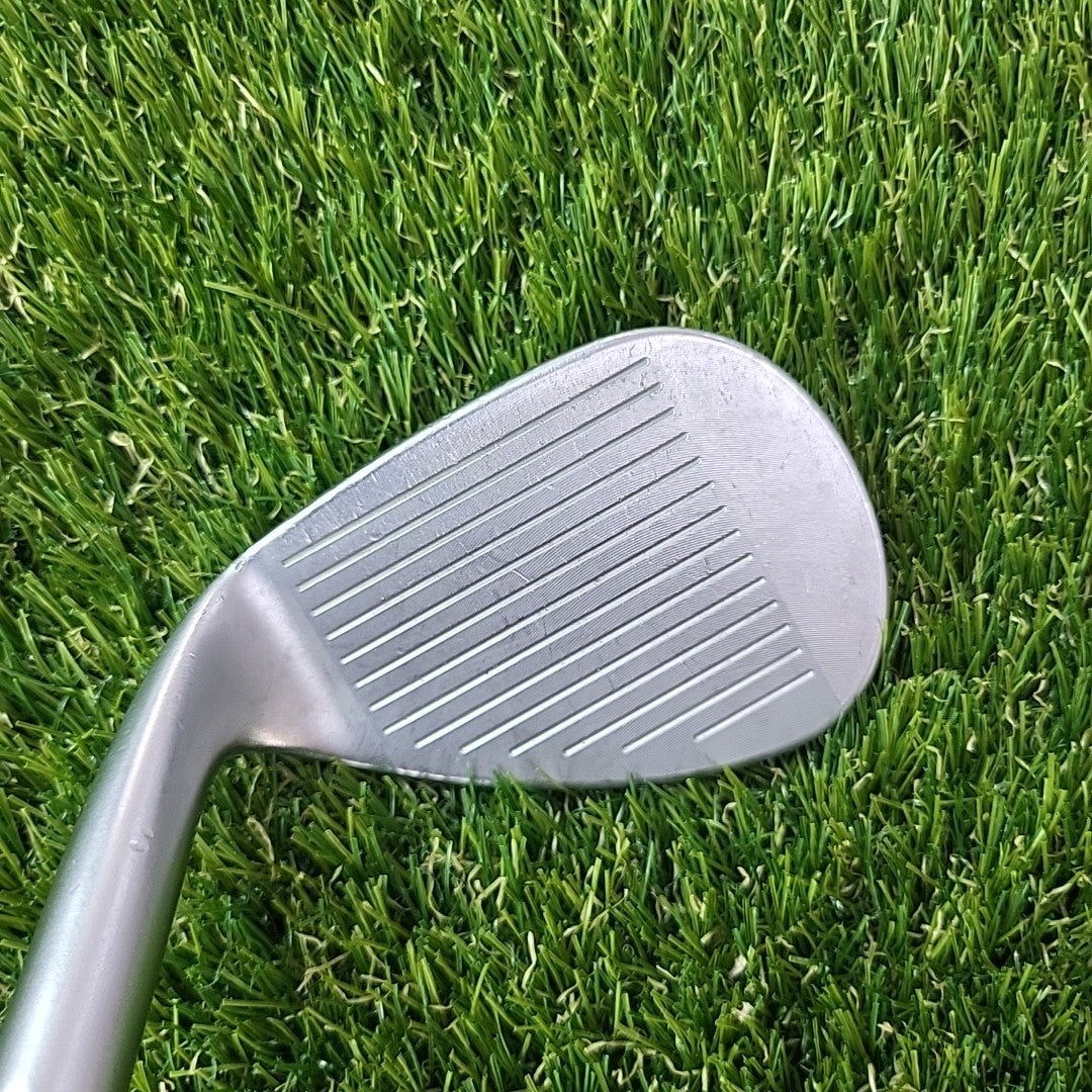 Mizuno JPX900 Hot Metal Sand Wedge Project X Senior Flex Graphite Shaft