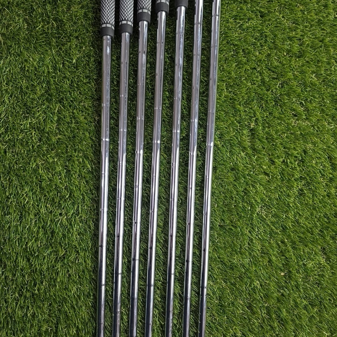 Nike VR Pro Combo Iron Set 4-PW Stiff Flex Shafts *VGC*
