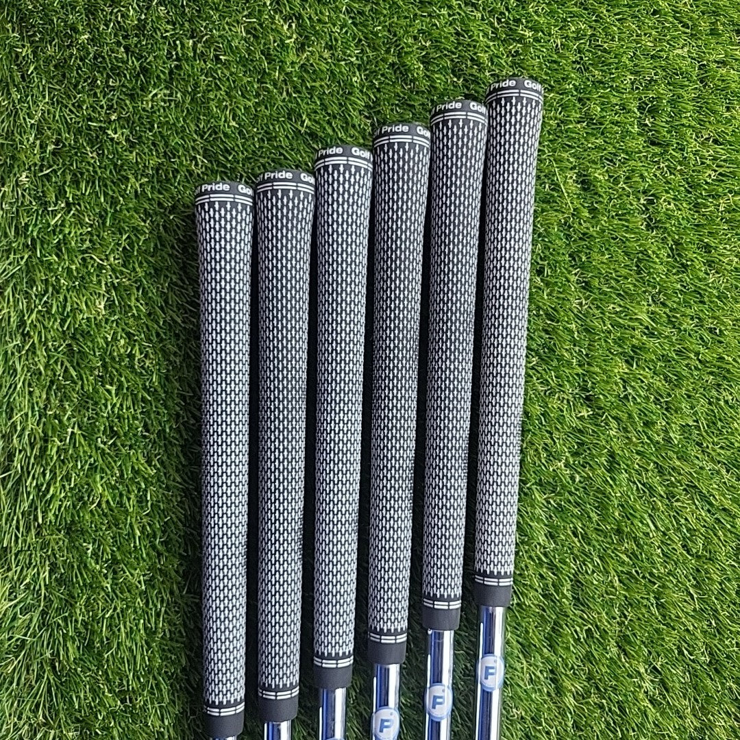 Titleist T150 Iron Set 5-PW Tour V 120 Extra Stiff PURED SHAFTS Midsize Grips 