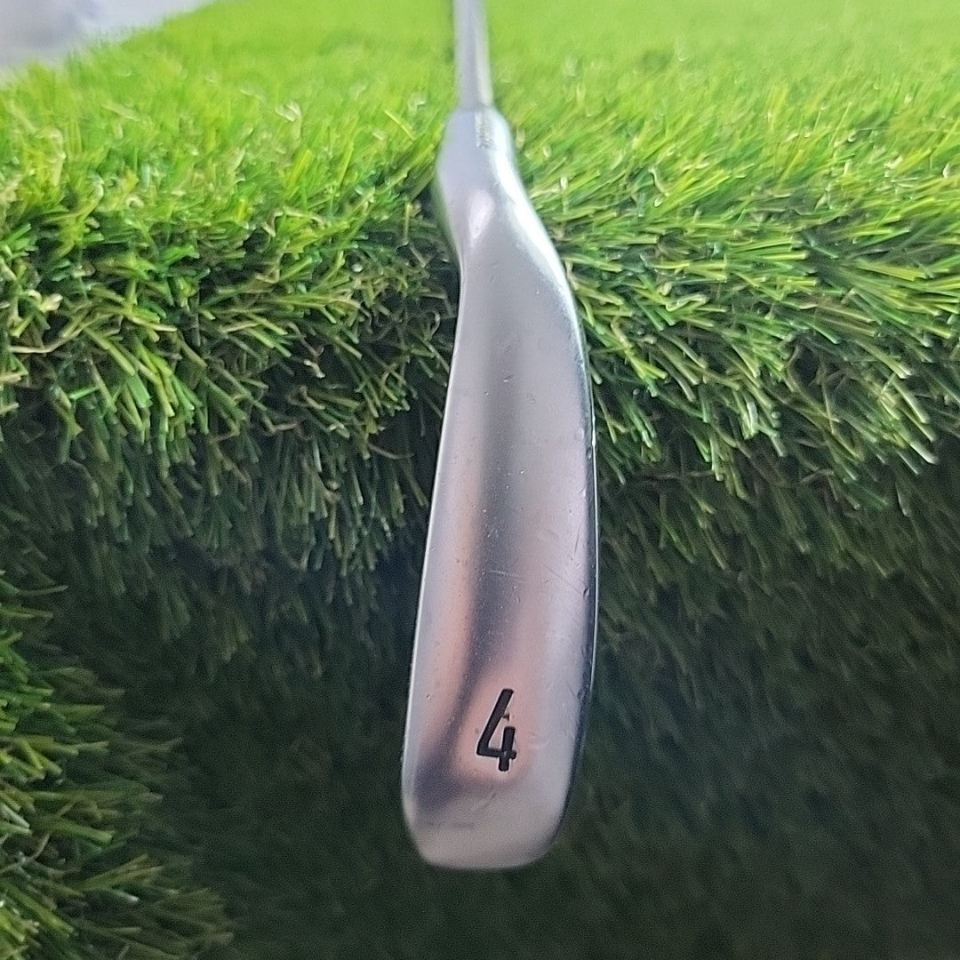 Callaway Apex Cf16 4 Iron Recoil Es F3 Regular Flex Graphite Shaft