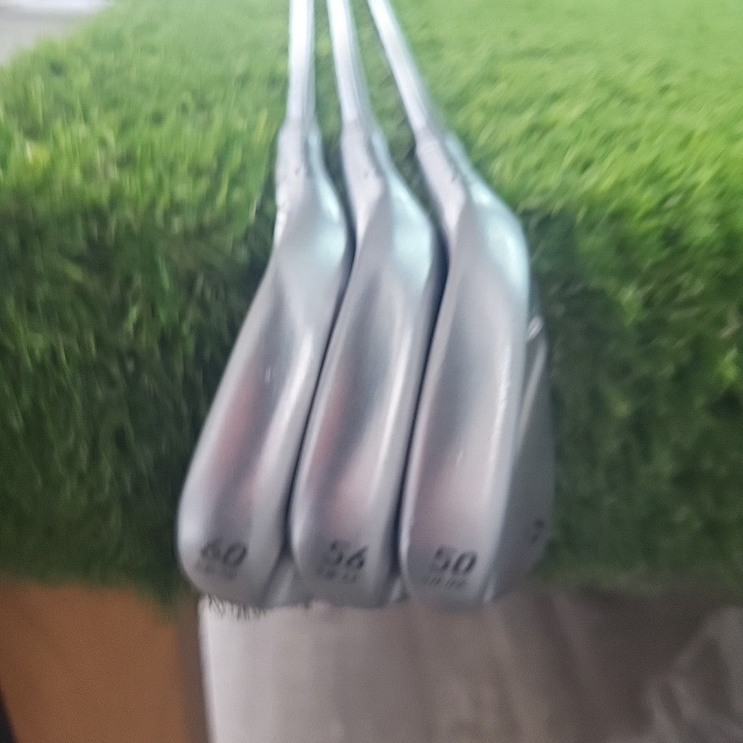 Taylormade MG4 Wedge Set 50/56/60 Degree Dynamic Gold Wedge Flex Midsize Grips