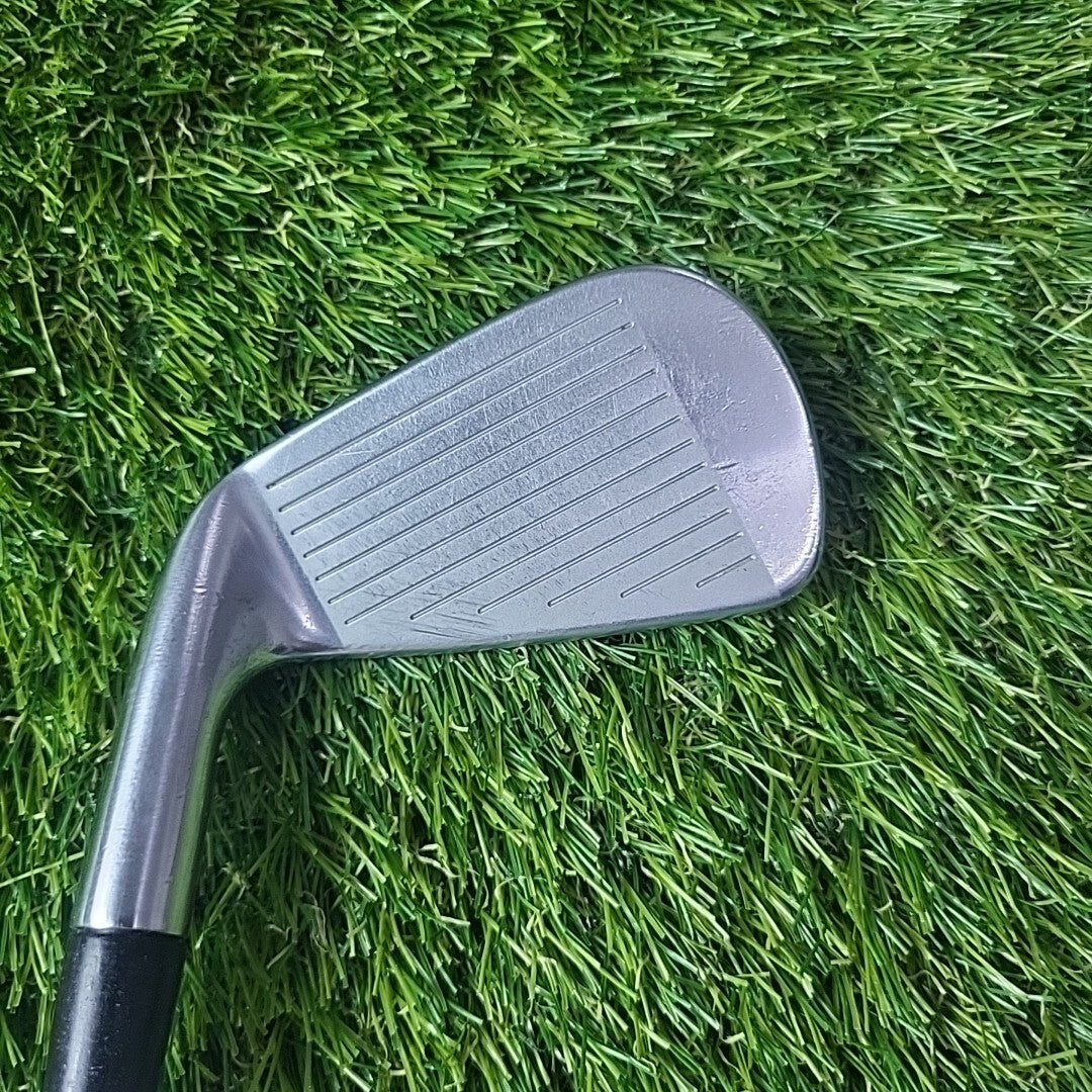 Titleist 716 AP2 6 Iron Standard Length Dynamic Gold Stiff Flex Shaft