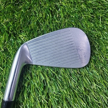 Taylormade P750 #4 Iron / 23 Degree / X-Flex Project X Steel Shaft
