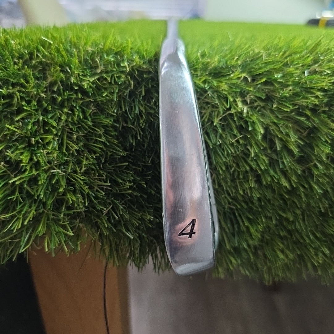 Taylormade R9 TP 4 Iron KBS Tour Extra Stiff Shaft