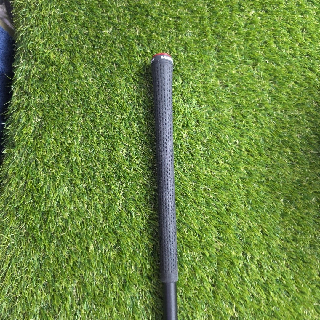 Taylormade Qi35 LS Driver 10.5 Degree Vanquish 5 Stiff Flex Shaft *LEFT HANDED*