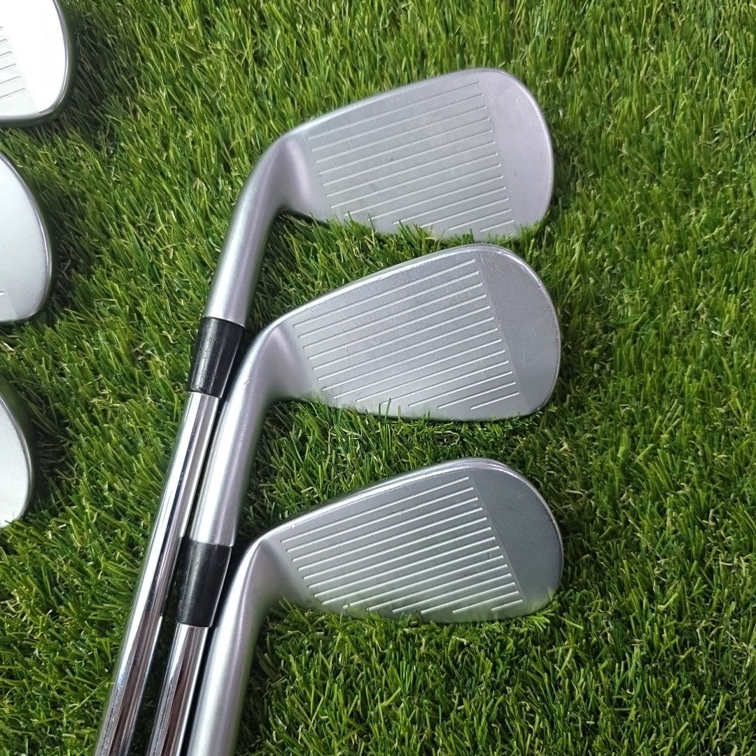 Mizuno JPX 923 Hot Metal Iron Set 5-PW KBS $-Taper Lite 95 Regular Flex Shafts