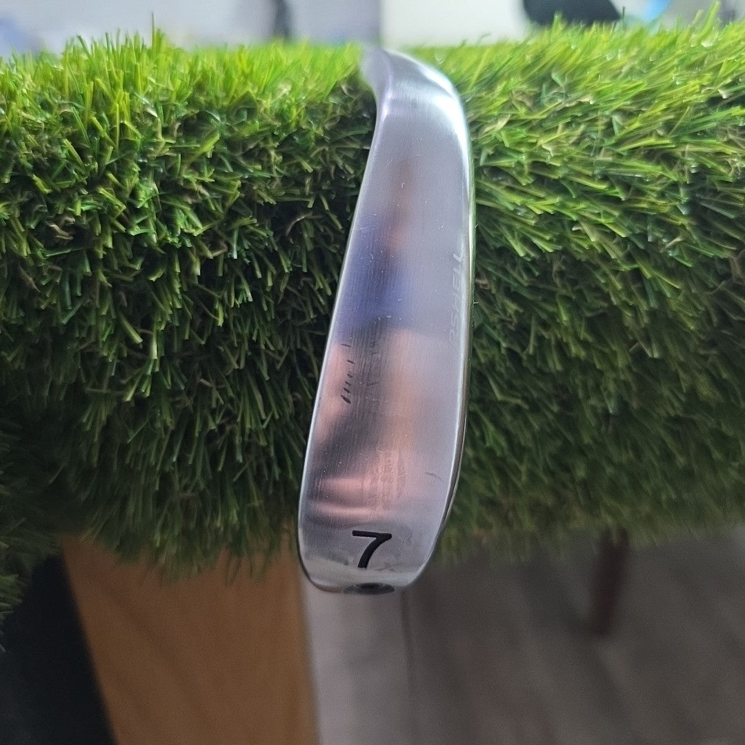 Cobra King Tec X 2025 7 Iron KBS Tour Lite Stiff Flex Shaft
