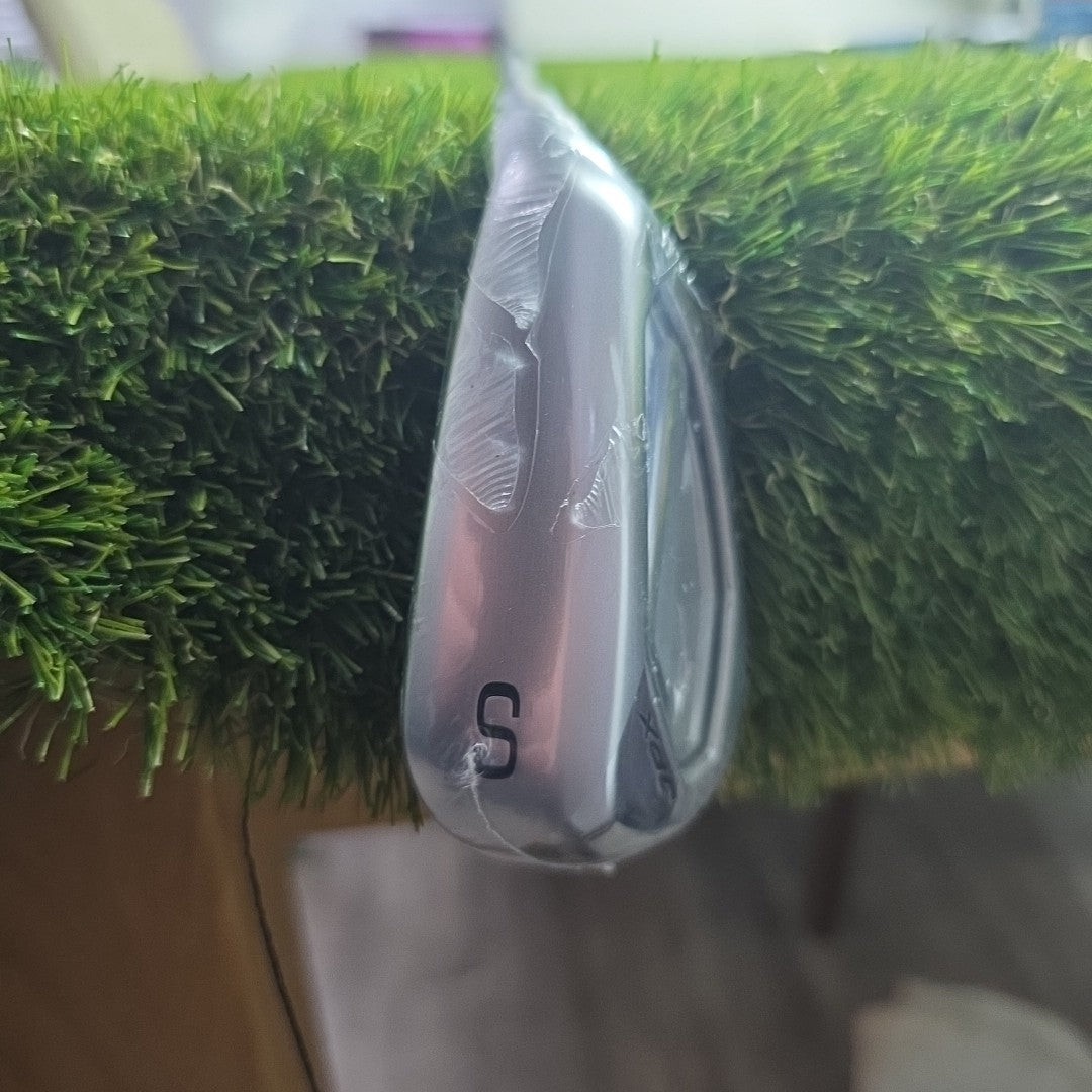 Mizuno JPX 925 Hot Metal Sand Wedge NS Pro Regular Flex Shaft *BRAND NEW*