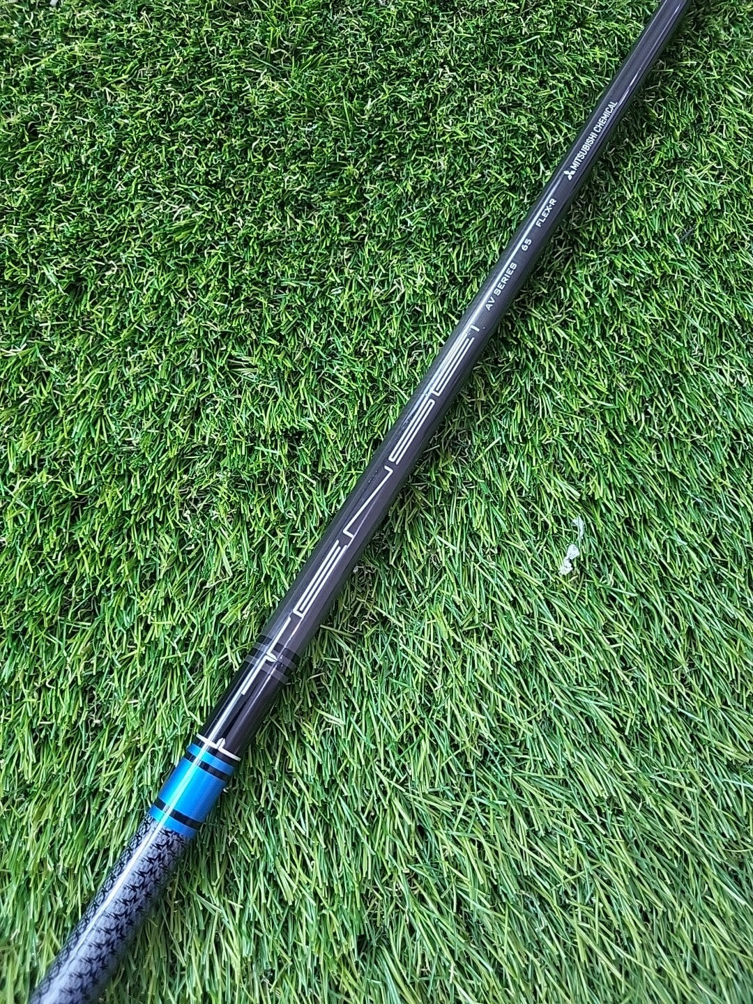 Tensei AV Series Fairway Wood Shaft 65 Regular Flex Titleist Adapter 42.25"