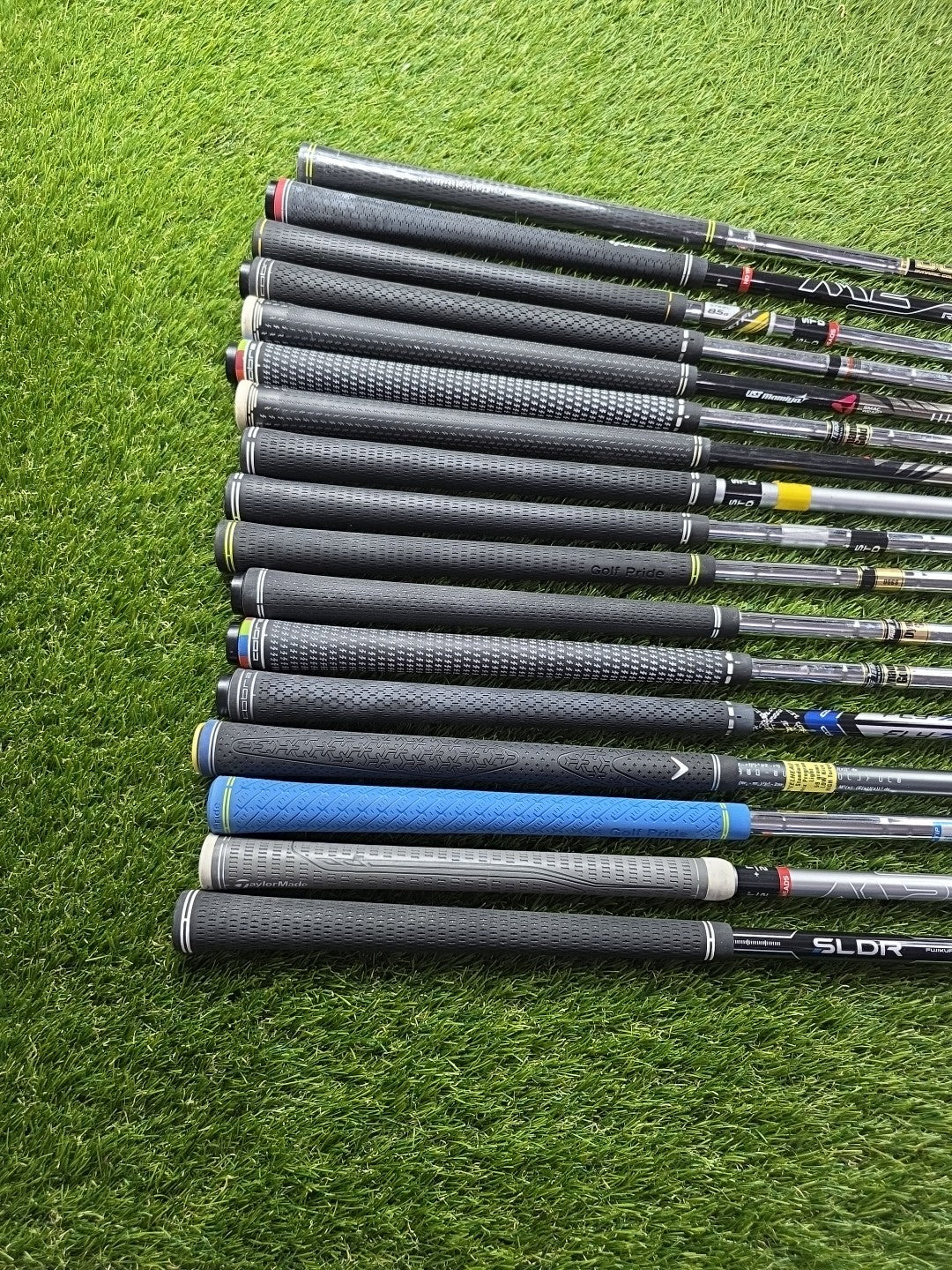 Job Lot Of Golf Club Iron Fitting Shafts Various Flex/Brands X17 Lot 8