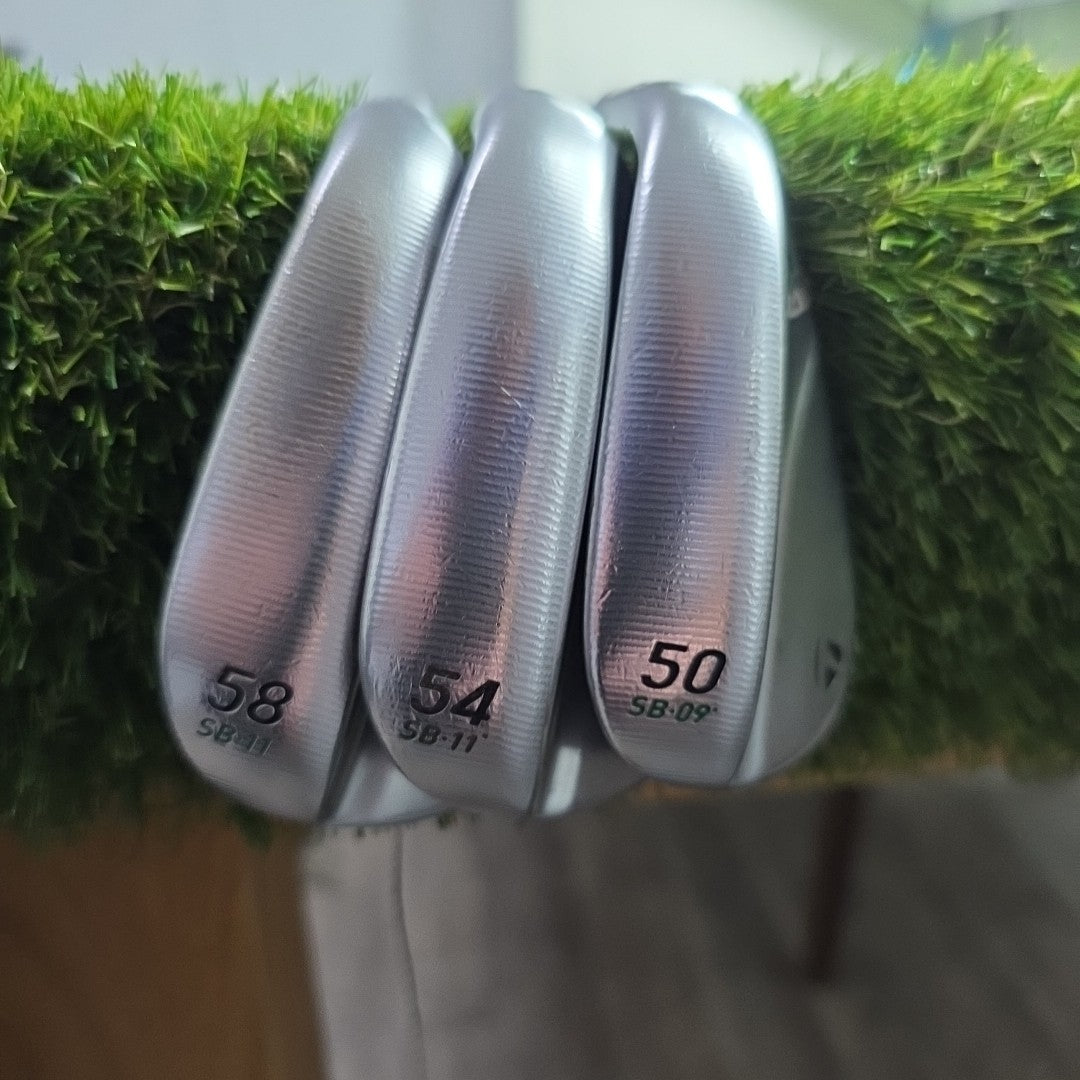 Taylormade Milled Grind 4 Wedge Set 50/54/58 Degree Dynamic Gold 115 Wedge Flex
