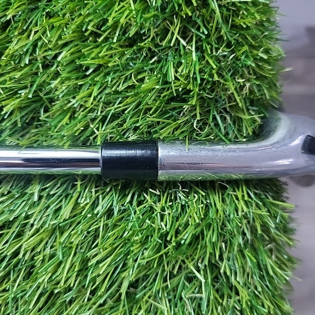 Cleveland Launcher HB Pitching Wedge Dynamic Gold Regular Flex Midsize Grip 
