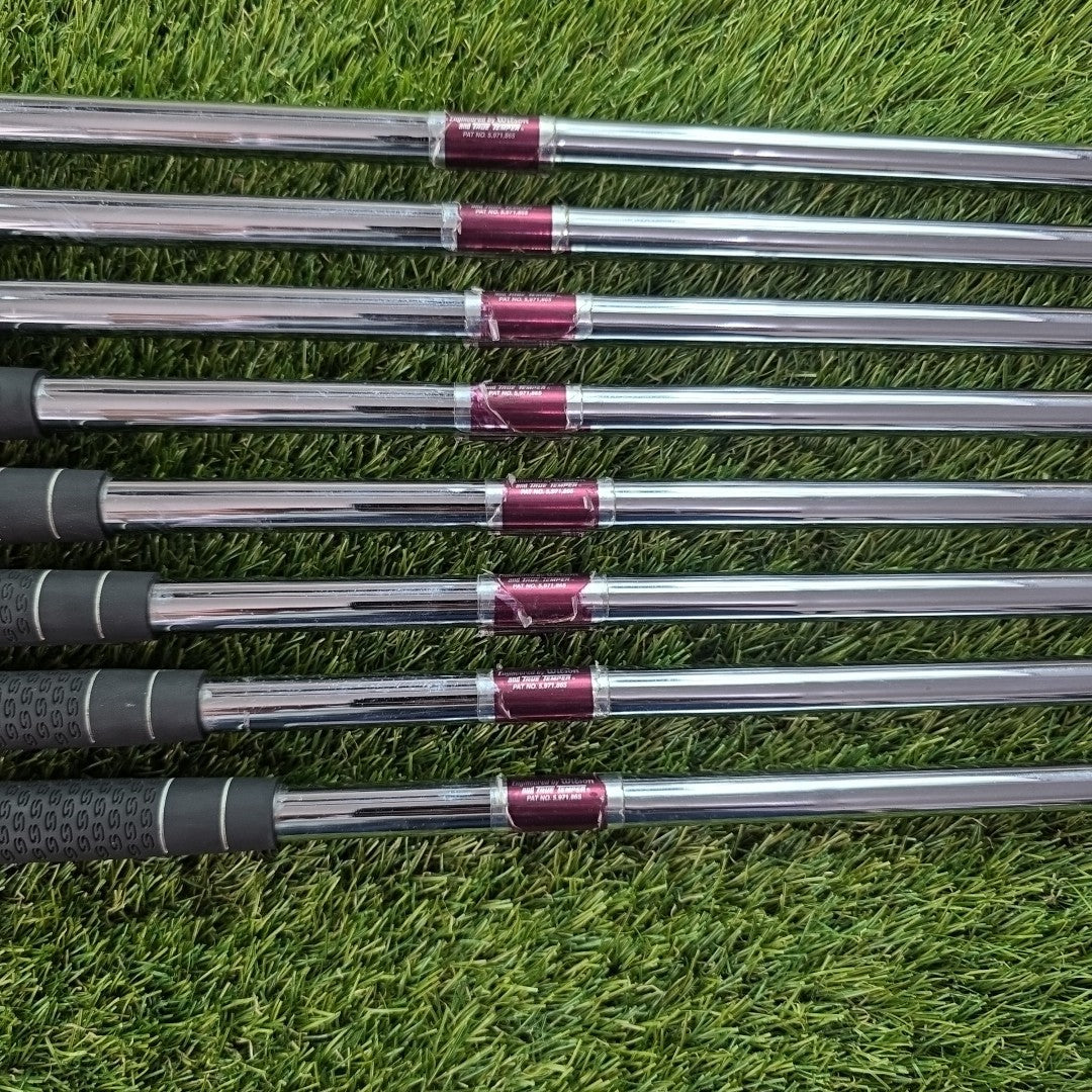 Wilson Deep Red Iron Set 3-PW Regular Flex Shaft +1.5 Inches 