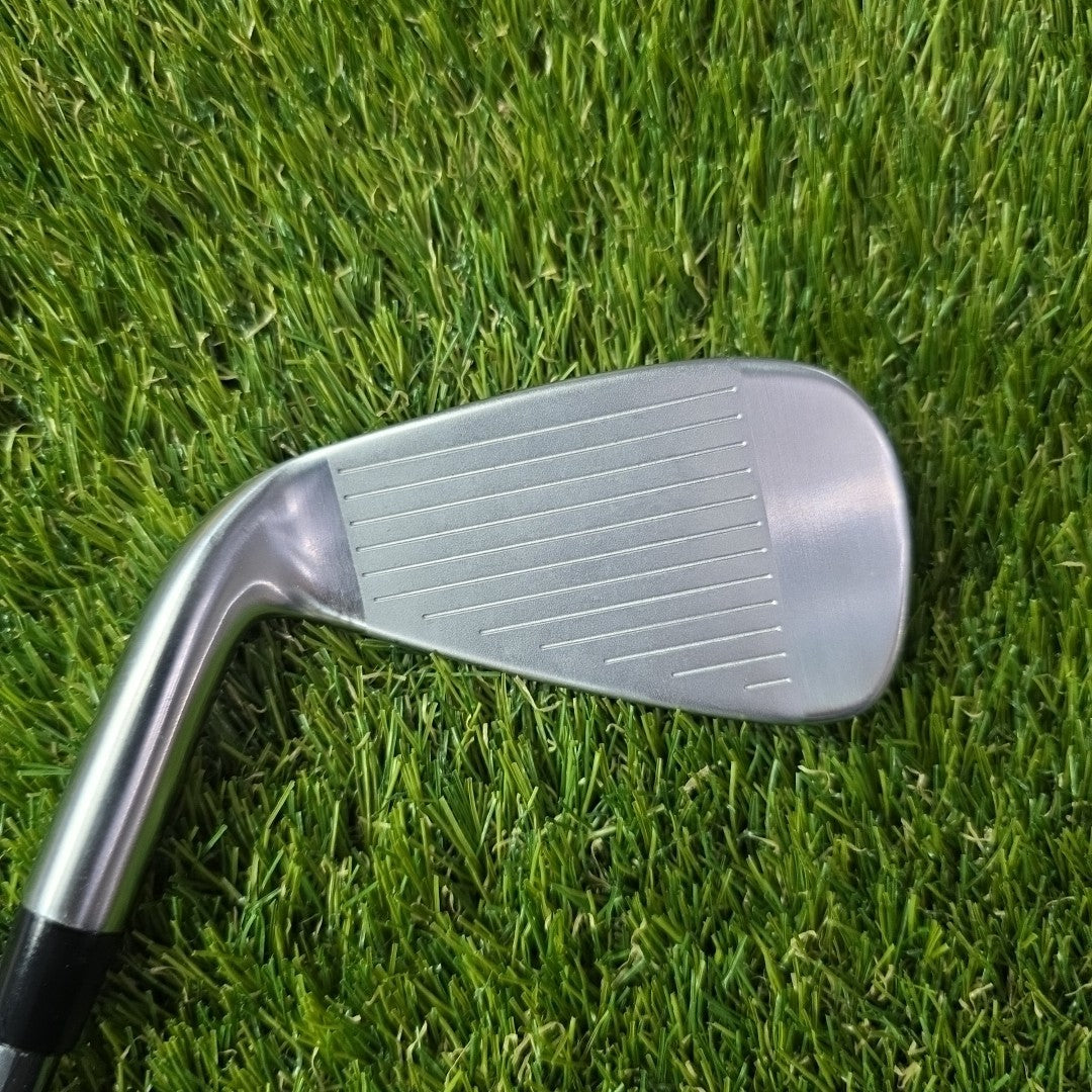 Takomo 101 4 Iron Obsidian 75 Senior Flex Graphite Shaft Midsize Grip *VGC*