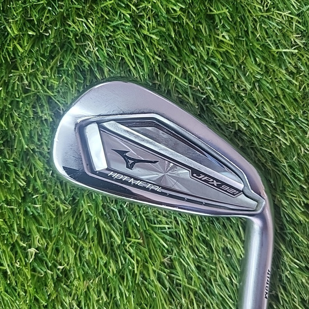 Mizuno JPX 921 Hot Metal 4 Iron KBS Tour C-Taper Lite 115 Extra Stiff Shaft