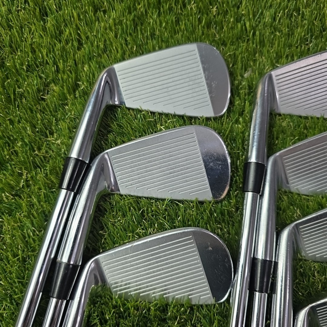 Nike VR Pro Combo Iron Set 4-PW Stiff Flex Shafts *VGC*
