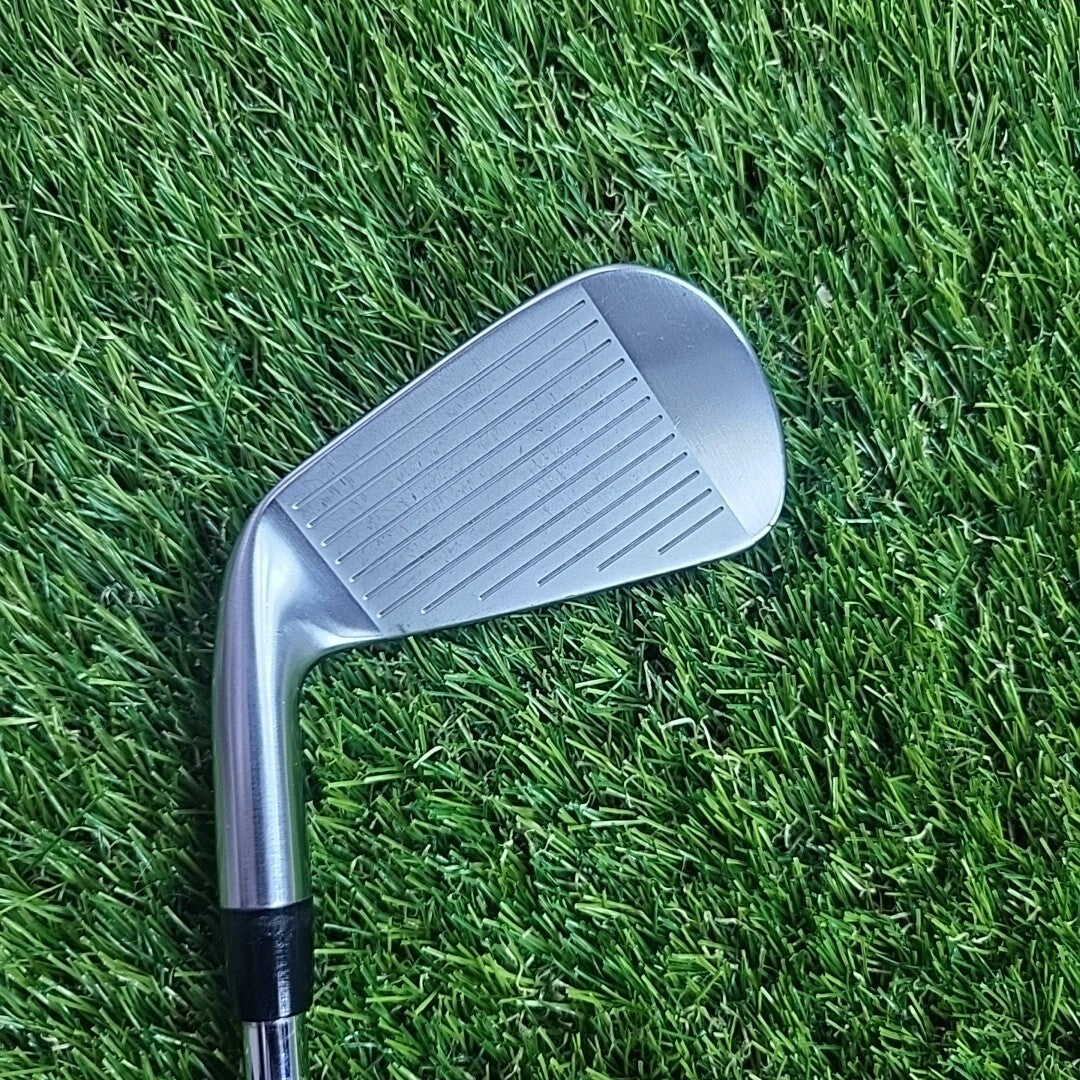 Titleist T100 4 Iron 1/2 Inch Longer AMT Tour White Stiff Flex Shaft