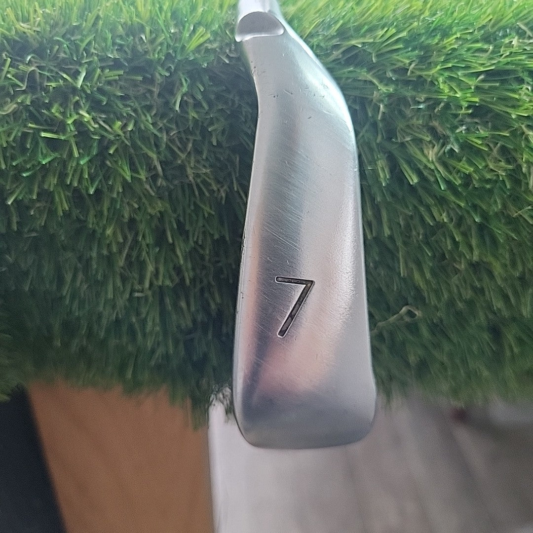 Ping G10 7 Iron Black Dot Needs Reshafting