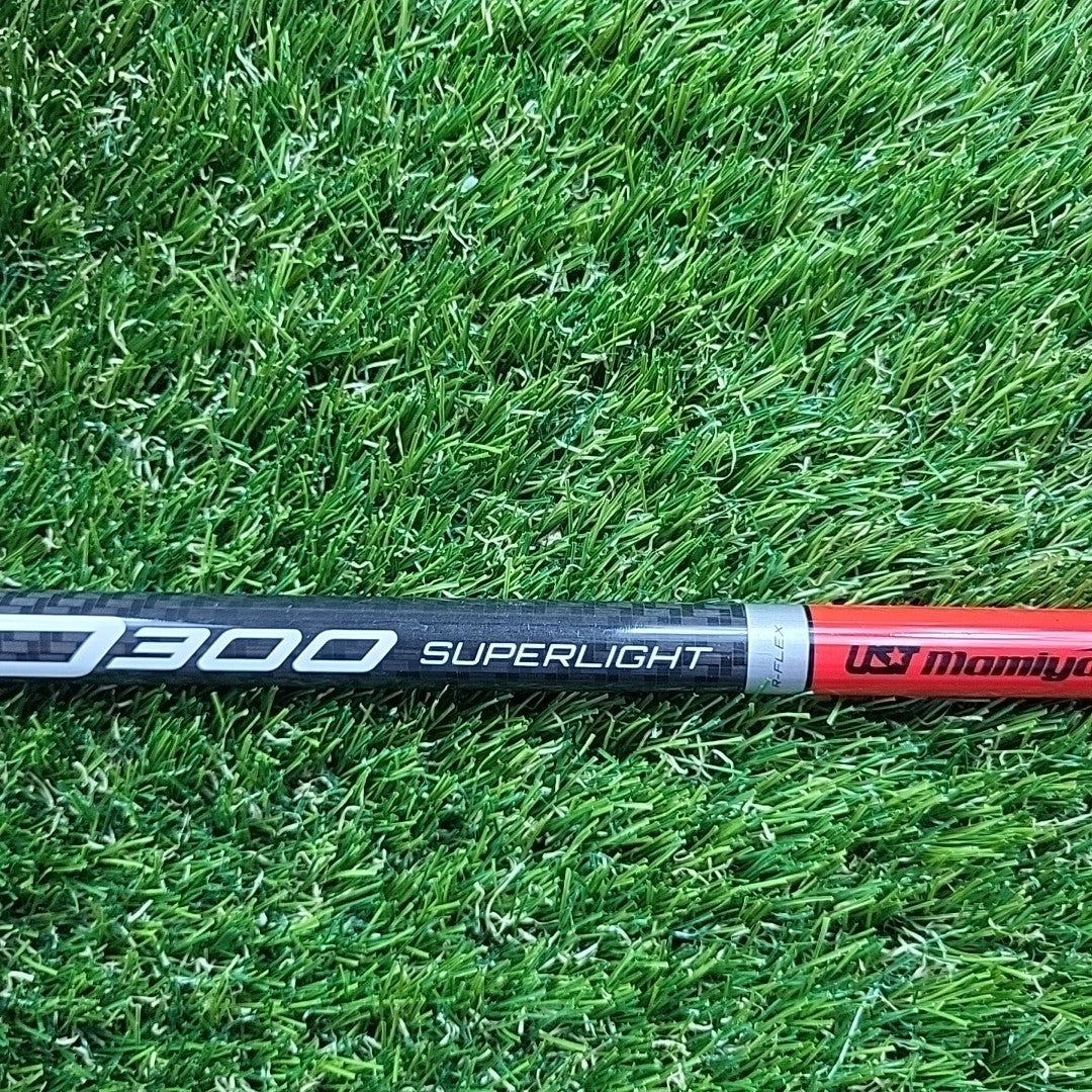 Wilson D300 3 Wood 15 Degree Superlight Regular Flex Shaft
